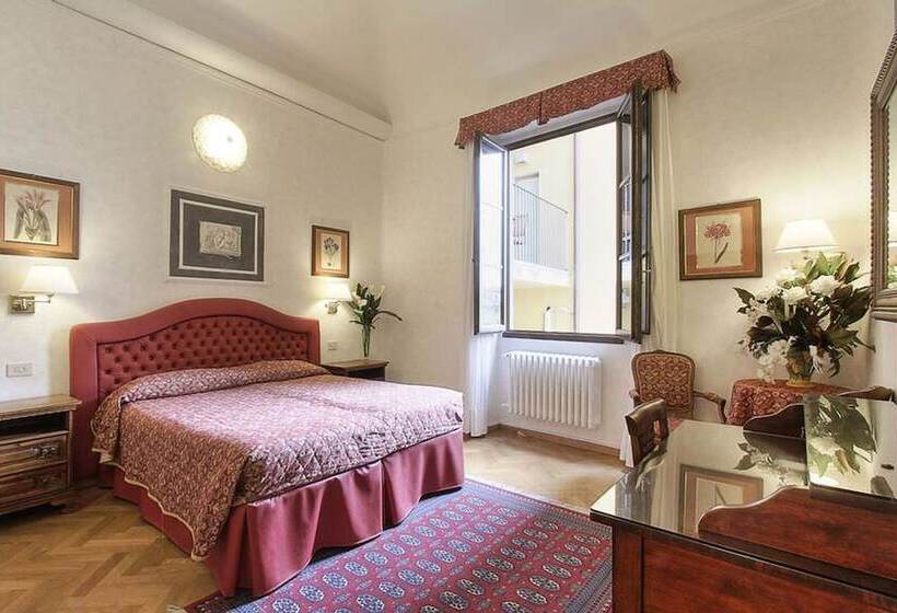 اتاق سوپریور با چشم‌انداز رودخانه, Alessandra