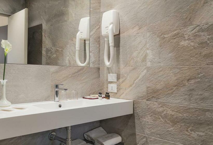 Номер Стандарт, Alexander