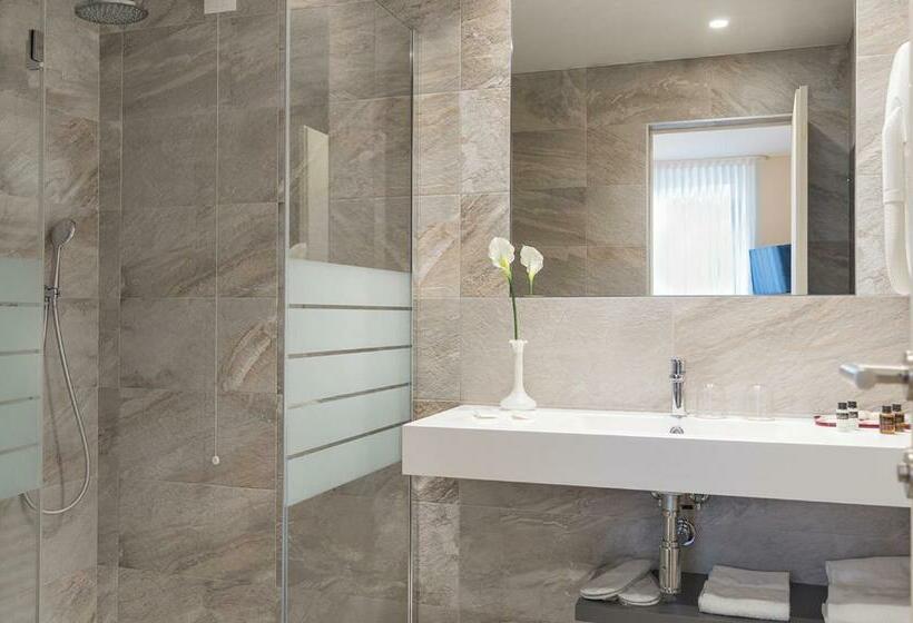 Номер Стандарт, Alexander