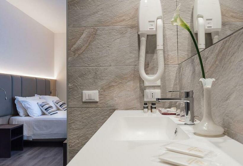 Номер Стандарт, Alexander