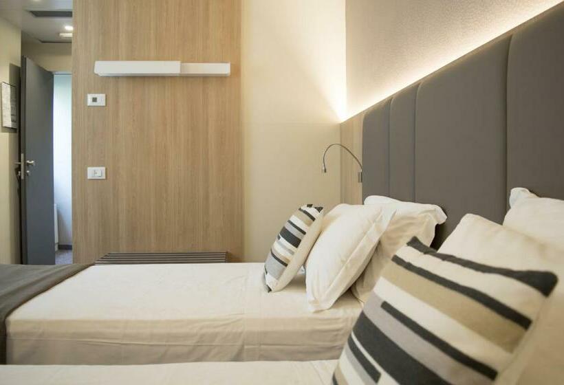 Номер Стандарт, Alexander