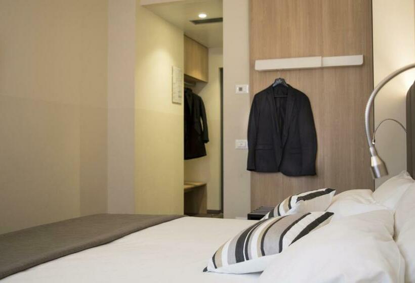 Номер Стандарт, Alexander