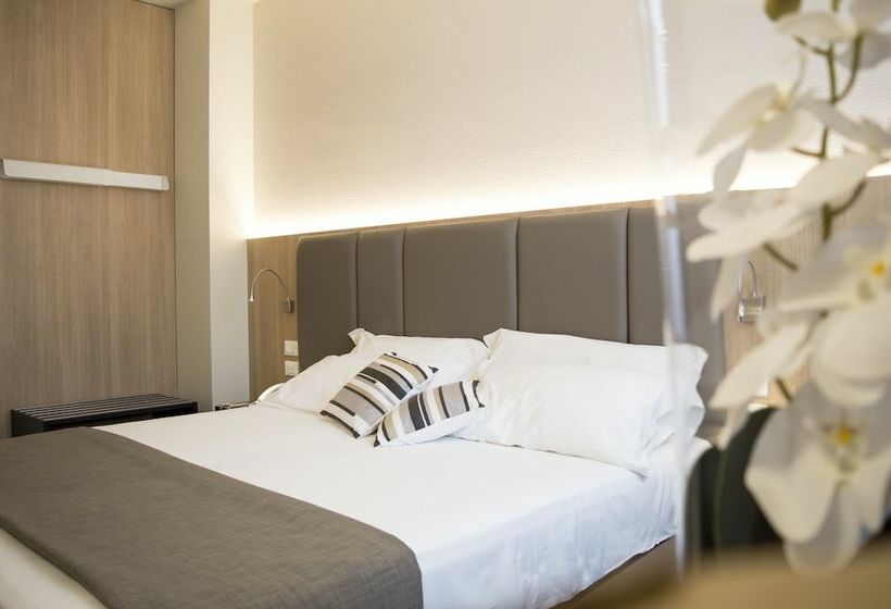 Номер Стандарт, Alexander