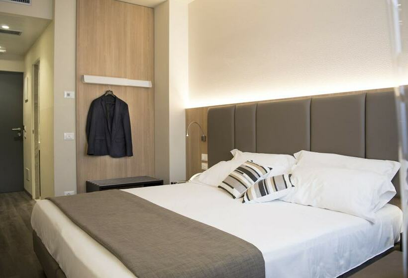 Номер Стандарт, Alexander