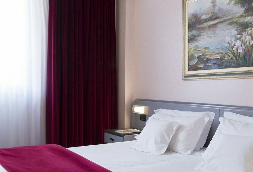 Номер Стандарт, Alexander