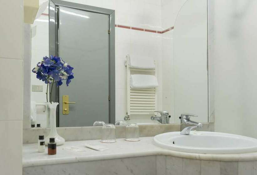 Номер Стандарт, Alexander