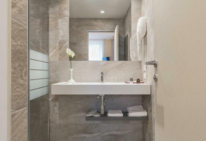 Номер Стандарт Трехместный, Alexander