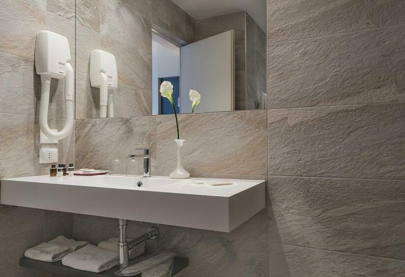 Номер Стандарт Трехместный, Alexander