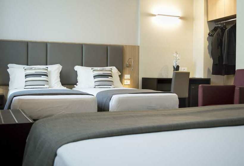 Номер Стандарт Трехместный, Alexander