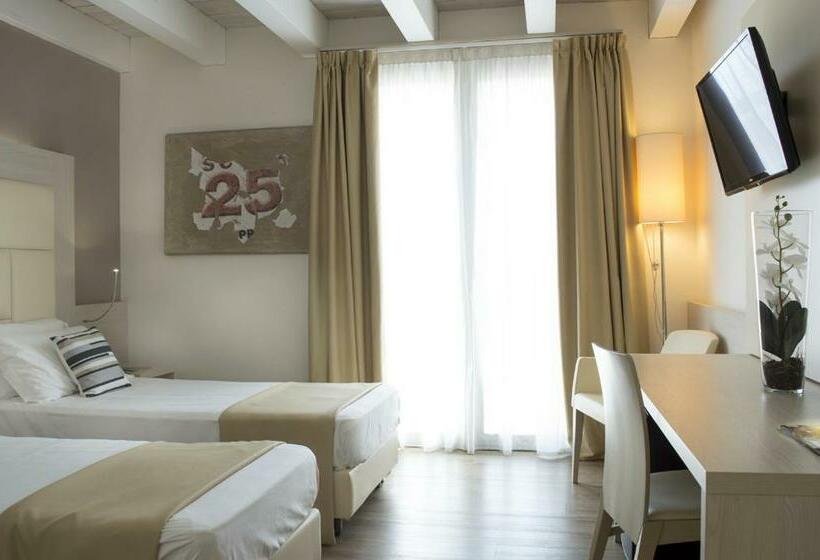 Номер Superior, Alexander