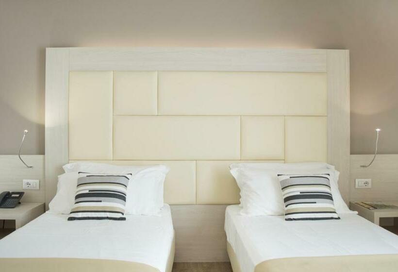 Номер Superior, Alexander