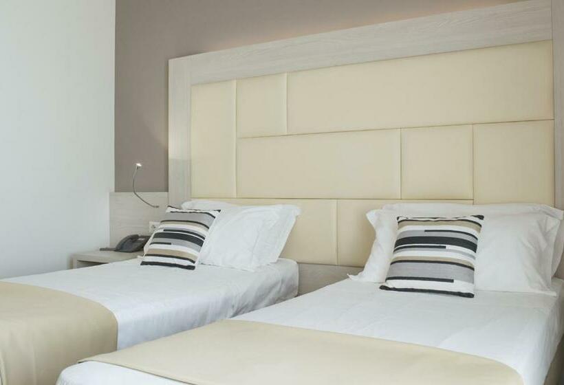 Номер Superior, Alexander