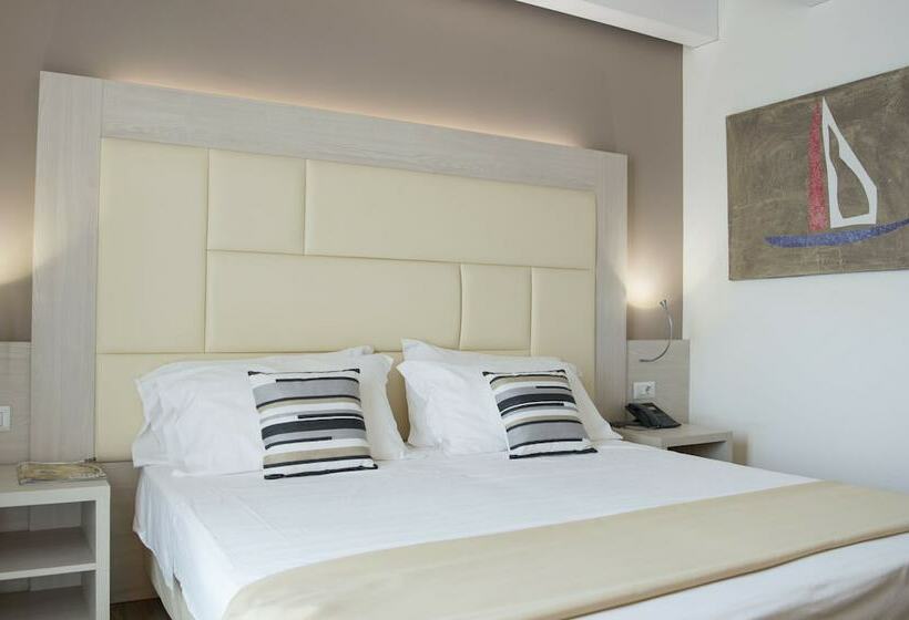 Номер Superior, Alexander