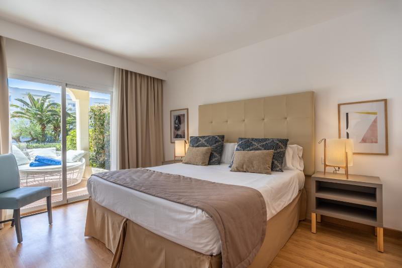 Номер Superior, Alexander