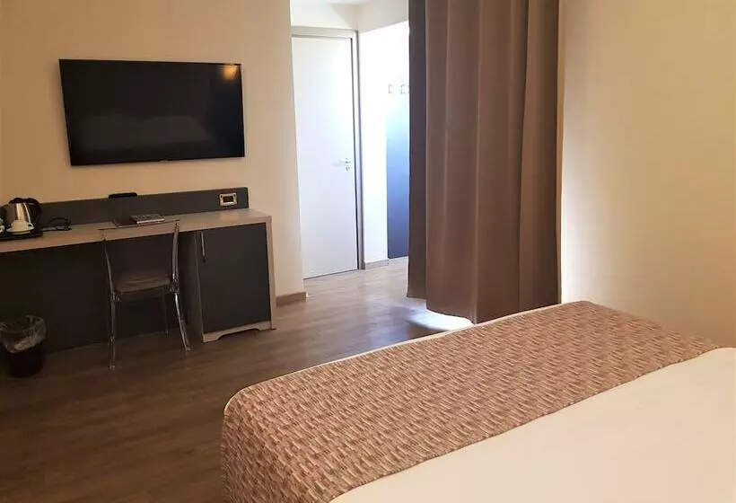 اتاق لوکس, Astra