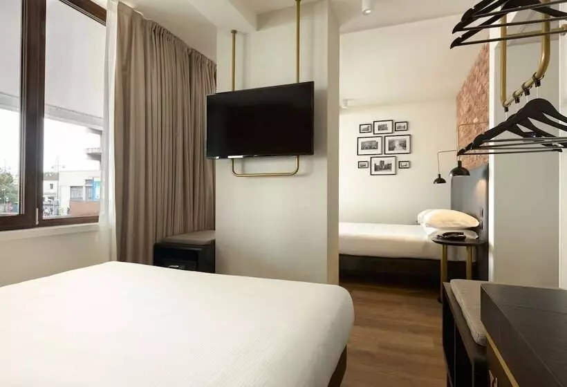 اتاق خانوادگی, Best Western Hotel Tritone