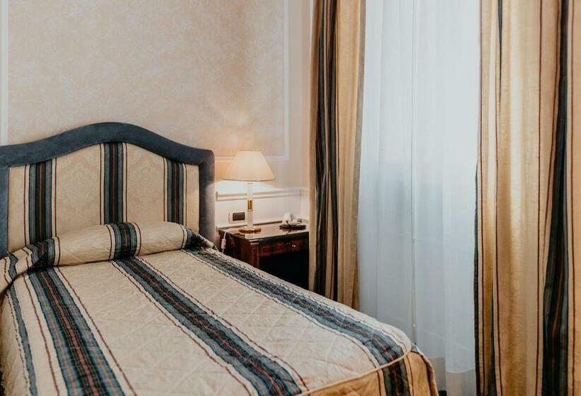 Camera Standard Individuale, De La Ville