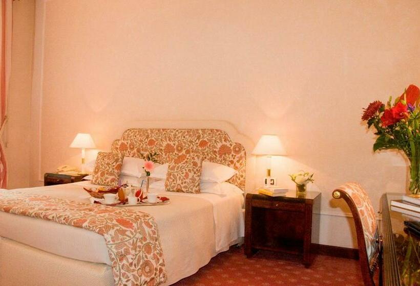 Camera Classica, De La Ville