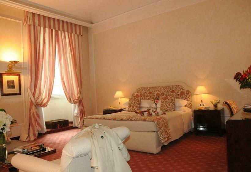 Suite Junior, De La Ville