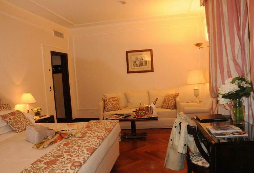 Suite Junior, De La Ville