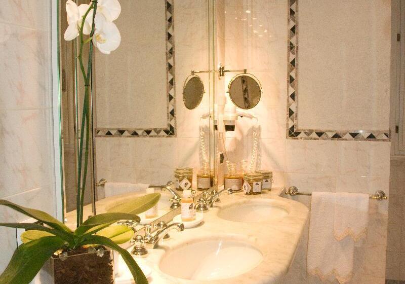 Camera Classica, De La Ville