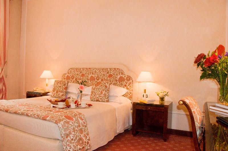 Camera Classica, De La Ville