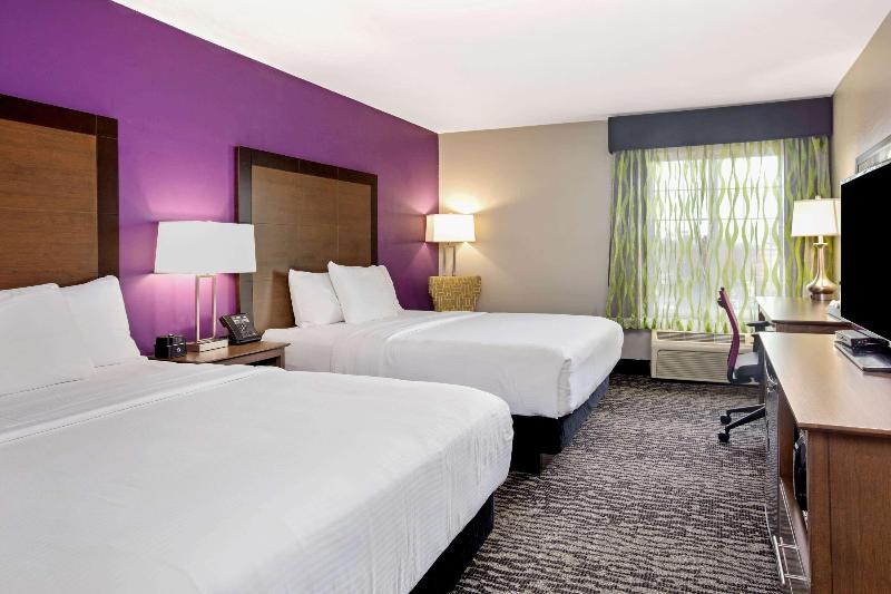 Suite Junior, De La Ville