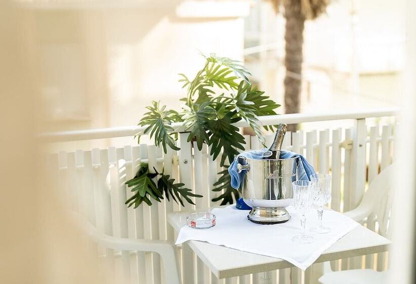 クラシックルーム, Eden