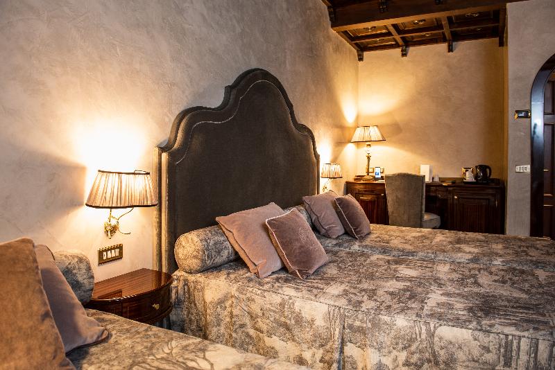 اتاق کلاسیک سه تخته, Grand Hotel Baglioni