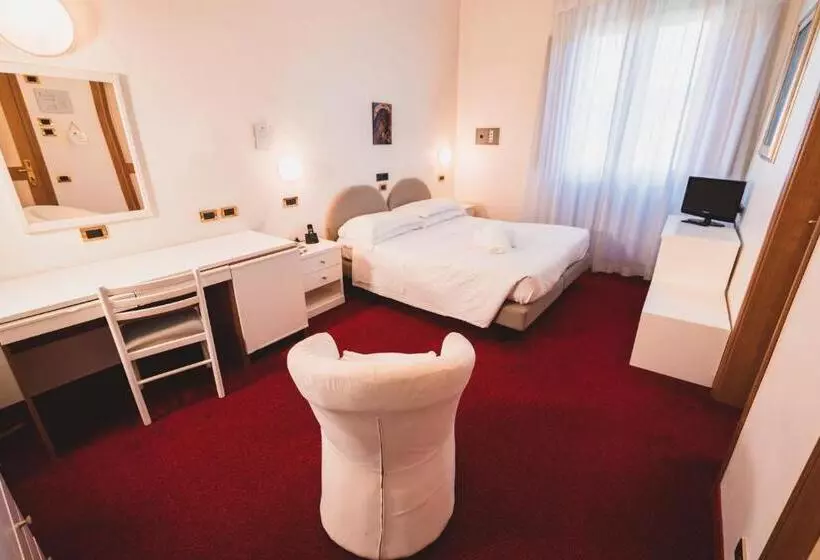 1ベッドルームアパートメントをつなぐ, Grand Hotel Milano
