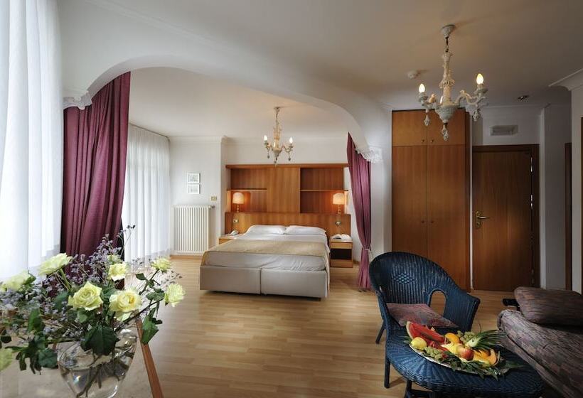 带2个卧室的套房, Grand Hotel Playa