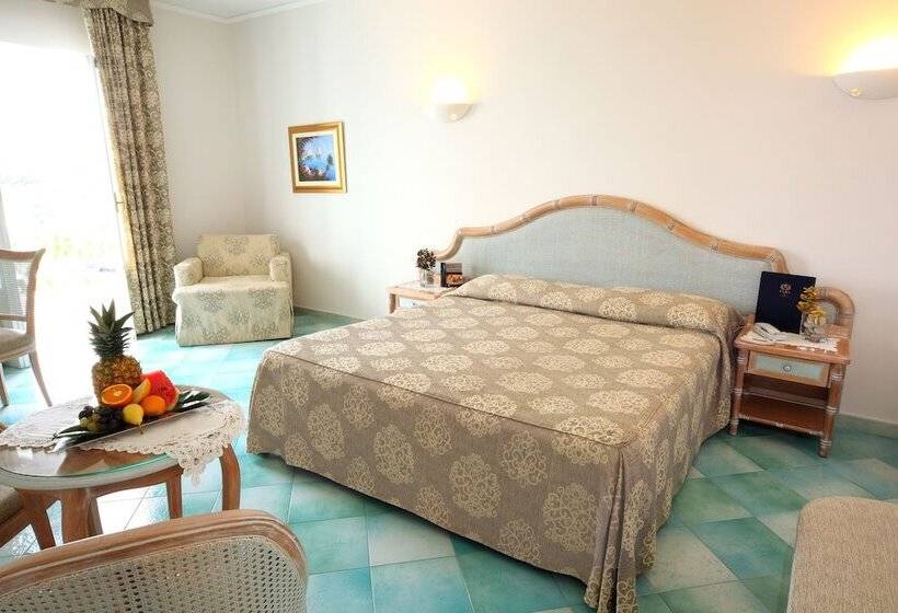 اتاق سوپریور سه تخته, Hermitage Resort & Thermal Spa
