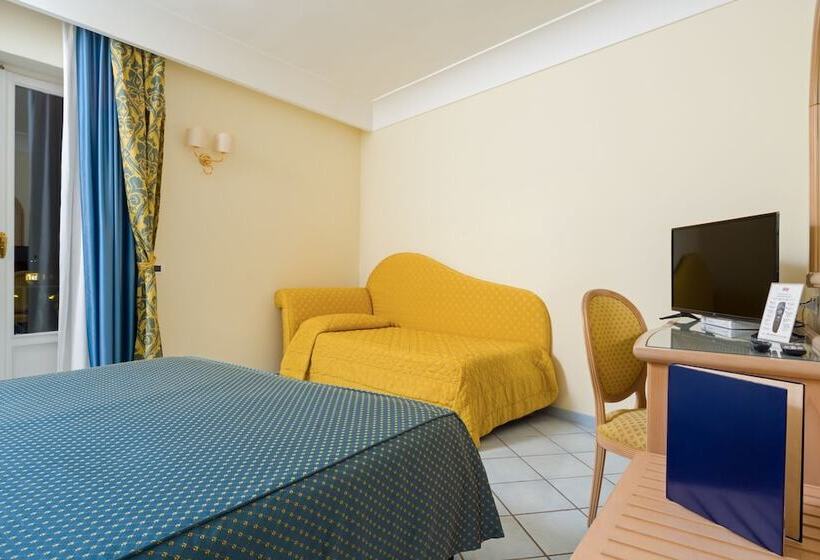 اتاق سوپریور سه تخته, Hermitage Resort & Thermal Spa