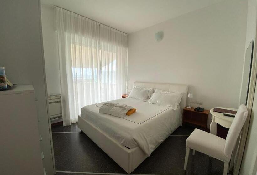 オーシャンビュースタンダードルーム, Internazionale