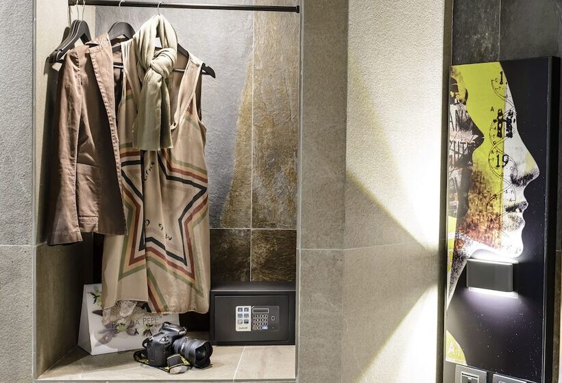 标准间, Just Hotel Milano