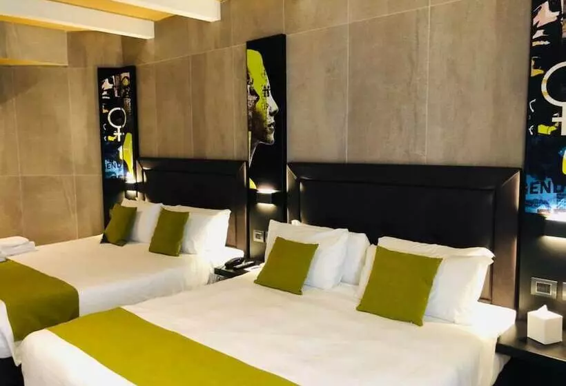 اتاق استاندارد چهار تخته, Just Hotel Milano