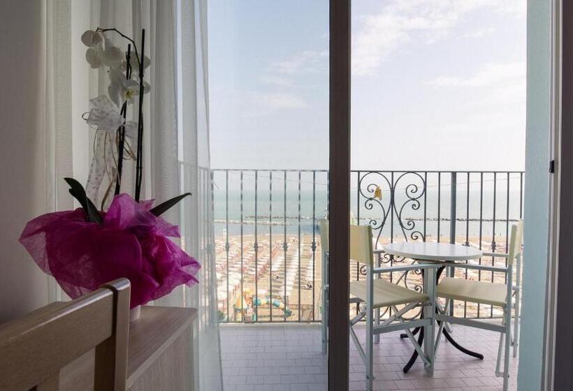 Tengerre Néző Standard Szoba Erkéllyel, Lido