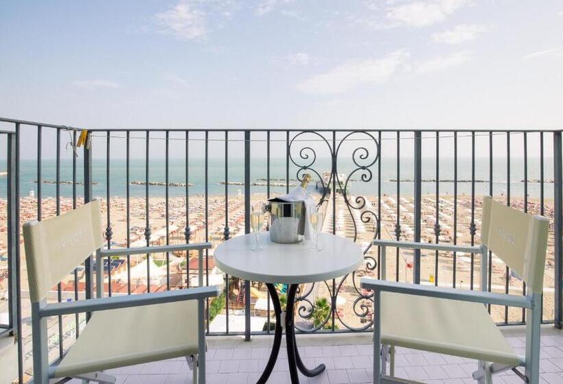 Tengerre Néző Standard Szoba Erkéllyel, Lido