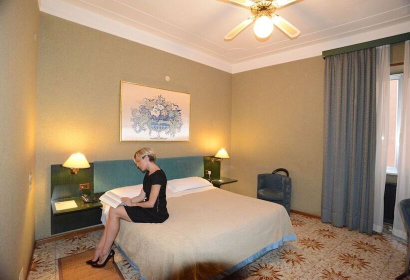 Standart Oda, La Superba