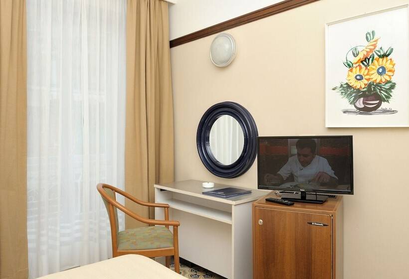 غرفة قياسية فردية, Pietra Di Luna