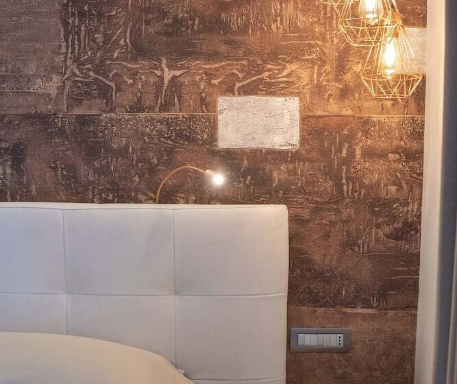 غرفة ديلوكس ذات إطلالة جانبية على البحر, Pietra Di Luna