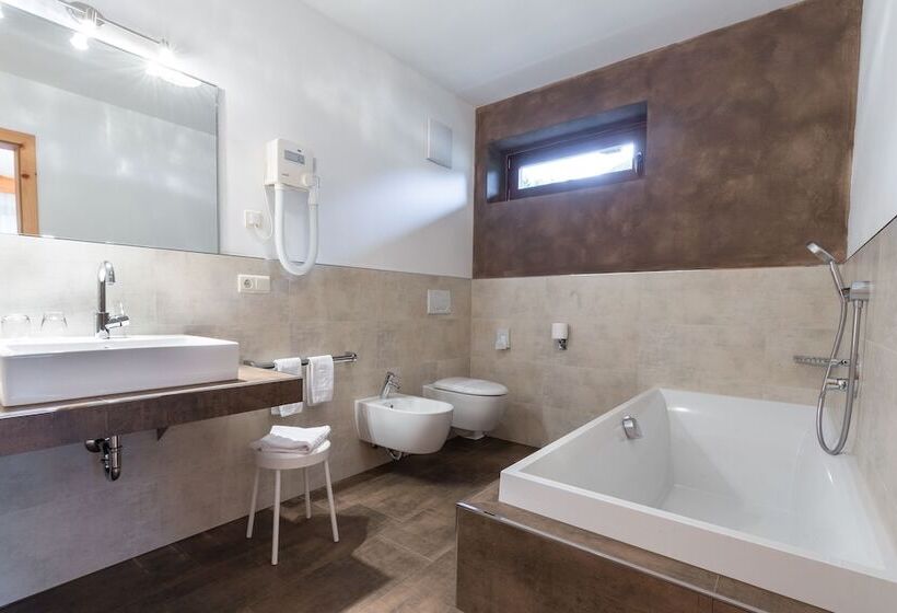 סוויטה, Romantik Hotel Santer