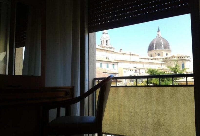 غرفة قياسية ثلاثية, San Gabriele