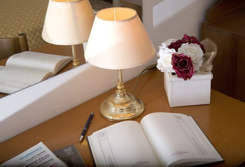 غرفة قياسية فردية, San Gabriele