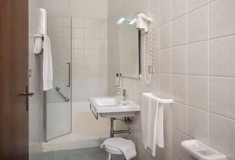 غرفة قياسية ثلاثية, San Marco