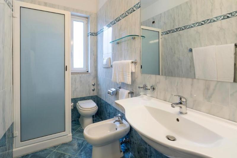 חדר סטנדרט לארבעה, Sant Alphio Garden Hotel & Spa