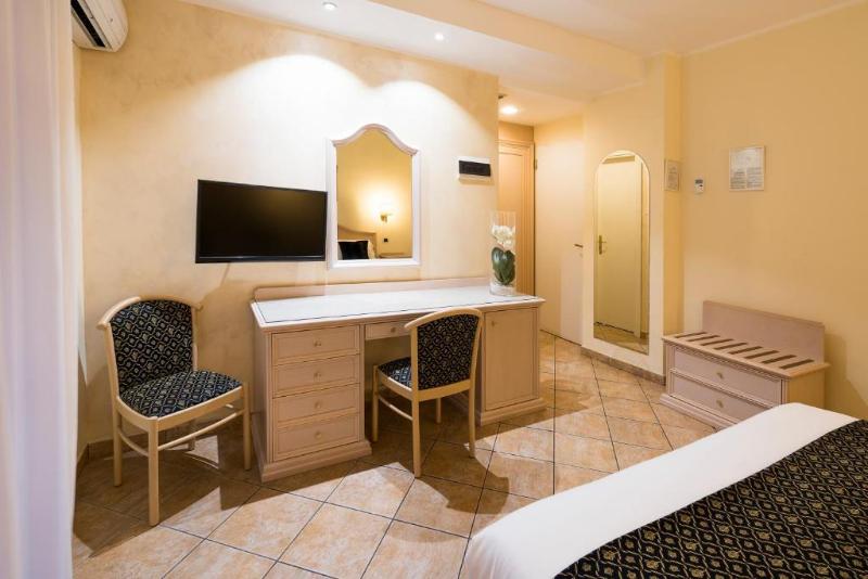 חדר סטנדרט לשלושה, Sant Alphio Garden Hotel & Spa