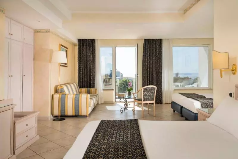 سوییت با چشم‌انداز دریا, Sant Alphio Garden Hotel & Spa