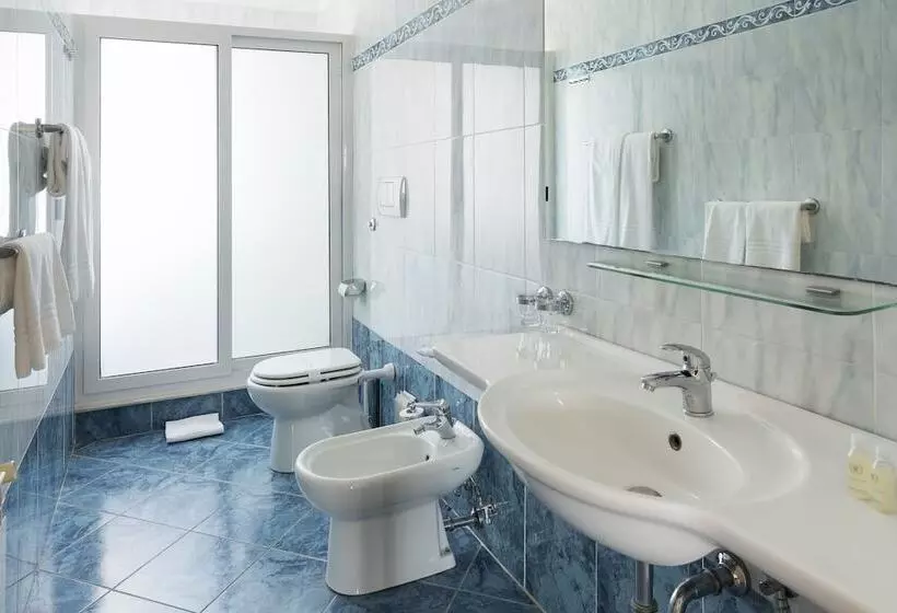 اتاق استاندارد با چشم‌انداز دریا, Sant Alphio Garden Hotel & Spa