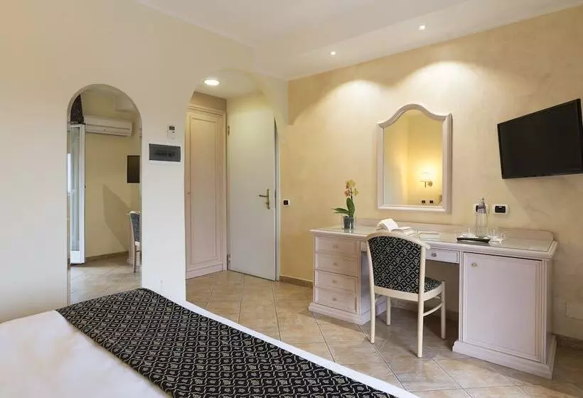 اتاق استاندارد با چشم‌انداز دریا, Sant Alphio Garden Hotel & Spa